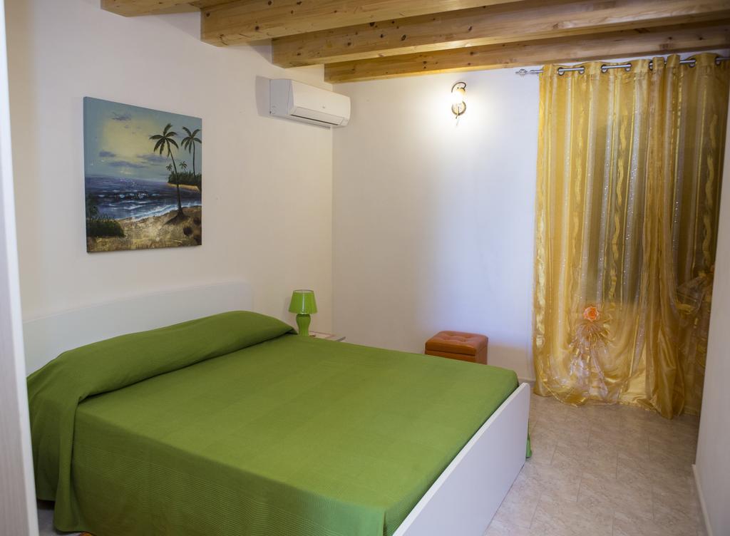 Casa Vacanze Calafarina Пакино Стая снимка